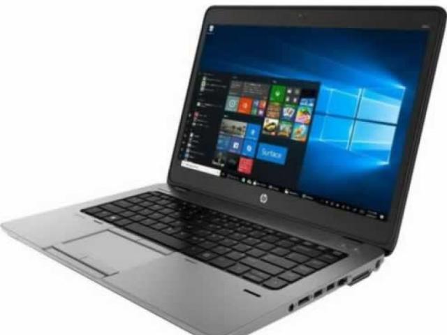 HP Elite book looks like new, 8 gig of ram, intel Core i3