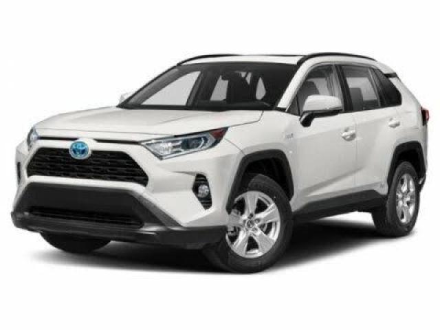 Clean 2021 Tayota Rav4 Sports. white color